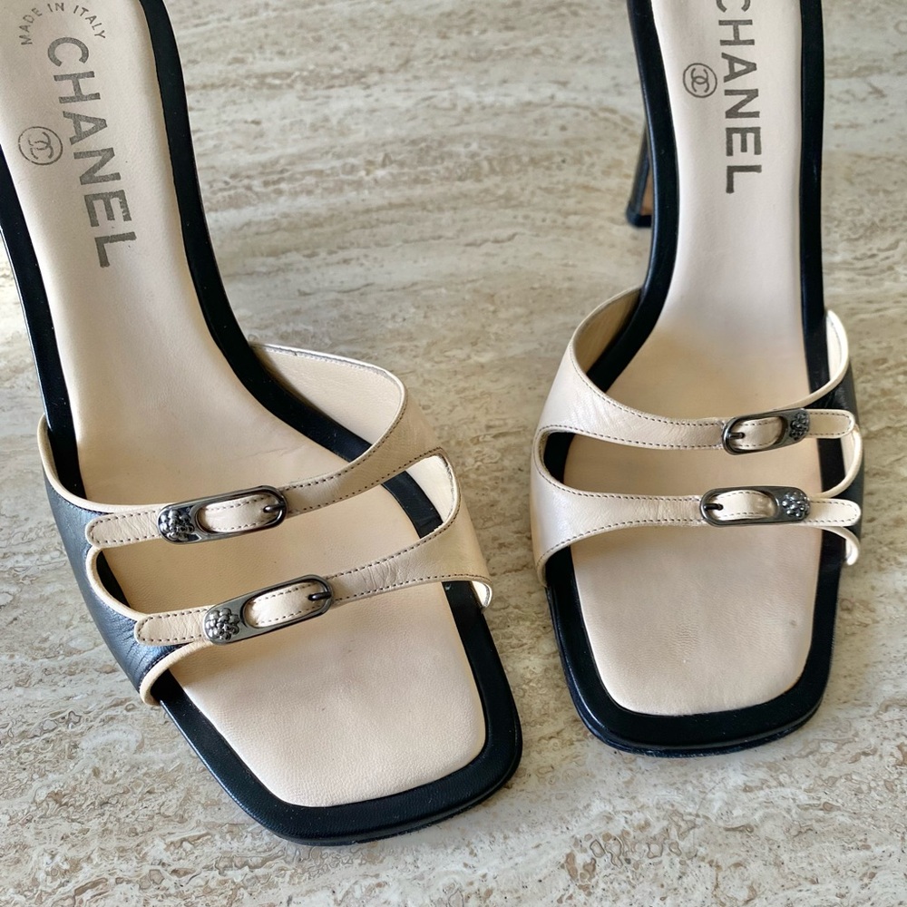 Vintage Chanel Camellia Buckle Sandal Heels - Picture 7 of 10